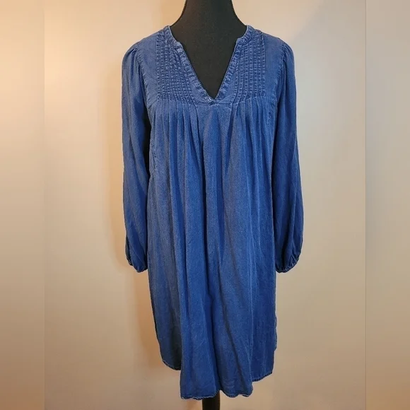 OLD NAVY Light-Weight Blue Denim Dress, Size Generous XS - Picture 2 of 12